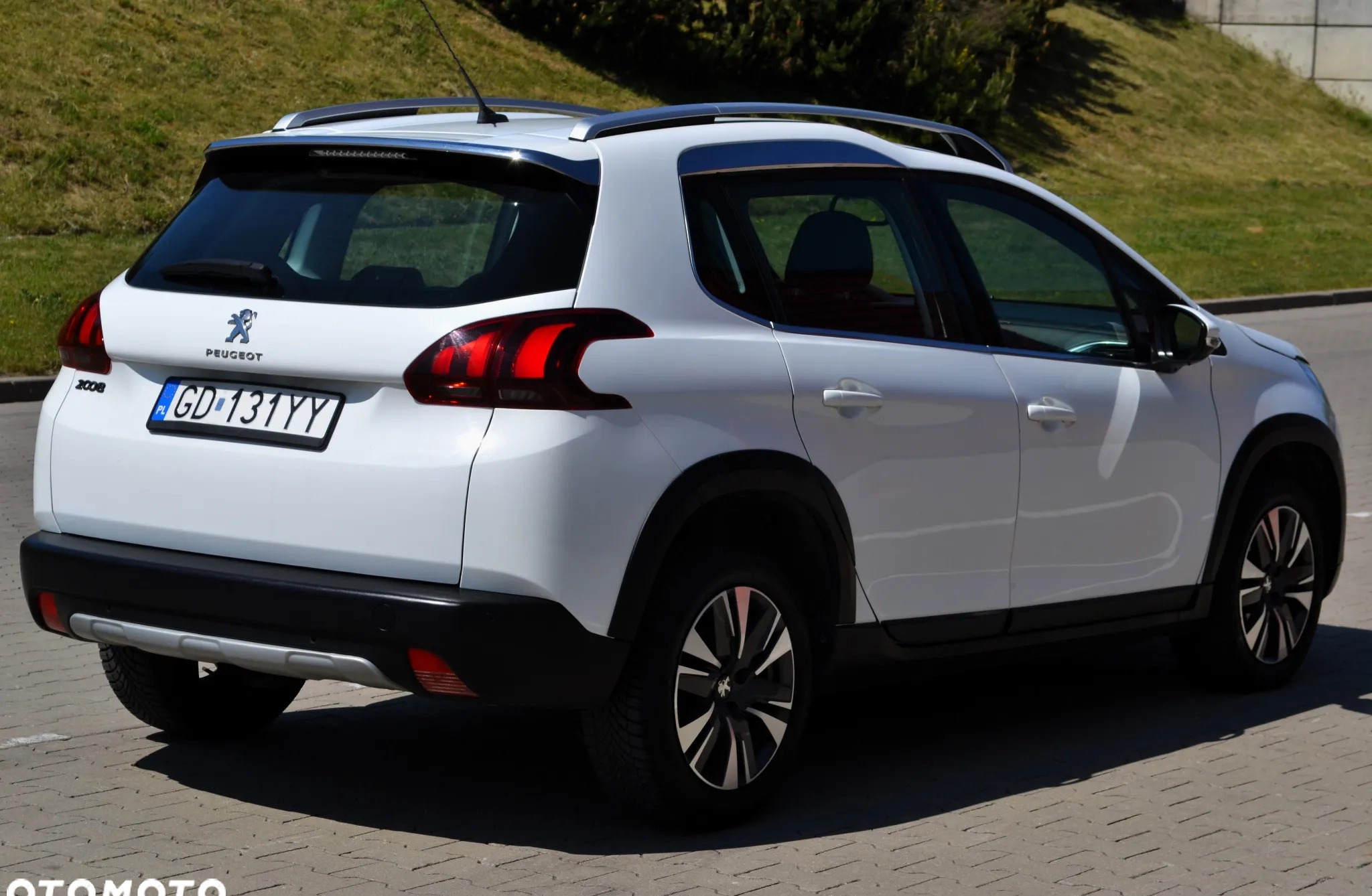 Peugeot 2008 cena 49900 przebieg: 138000, rok produkcji 2018 z Gdańsk małe 781